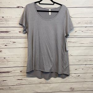 NWT classic tee